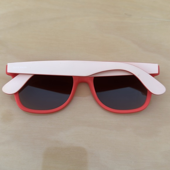 New Cole Haan Polarized Stylish Pink Sunglasses - Picture 3 of 8